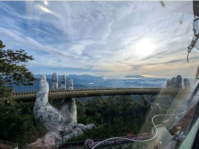 Golden Bridge (Ba Na Hills)