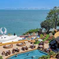 Blue Dragon Cafe and Beach Club