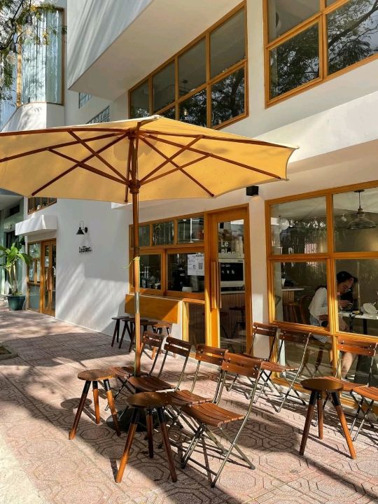 Le Blanc.Coffee & Space