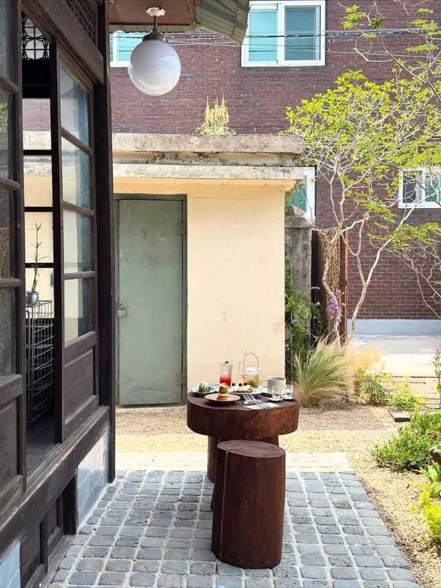 CAFE YEONHWA