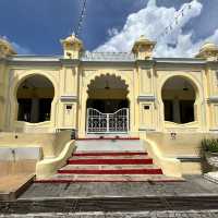 🕌 Solo Cultural Stop: Masjid Melayu Lebuh Aceh – Penang’s Historic Malay Mosque