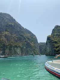 🌊☀️ “กระบี่–ภูเก็ต ทริปทะเลใต้ที่ฟ้าใส หาดสวย