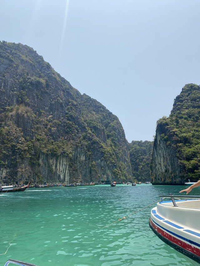 🌊☀️ “กระบี่–ภูเก็ต ทริปทะเลใต้ที่ฟ้าใส หาดสวย