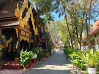 Temple Hopping Like a Pro in Mueang