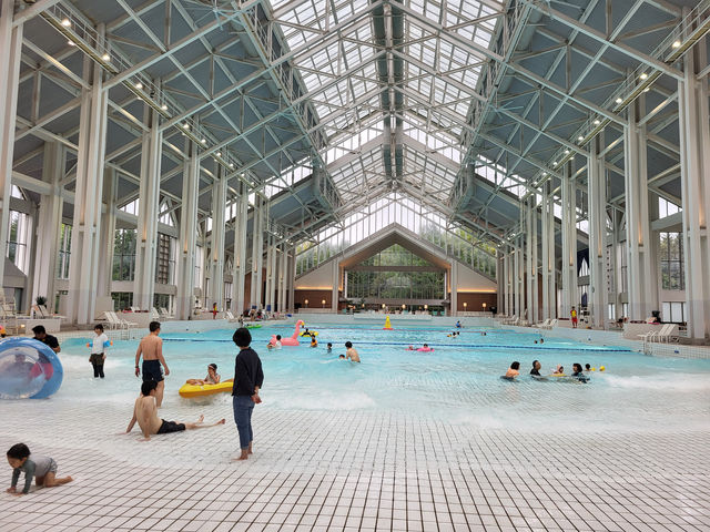 北海道全年常溫的戲水樂園/星野度假村 minamina beach(微笑海灘)