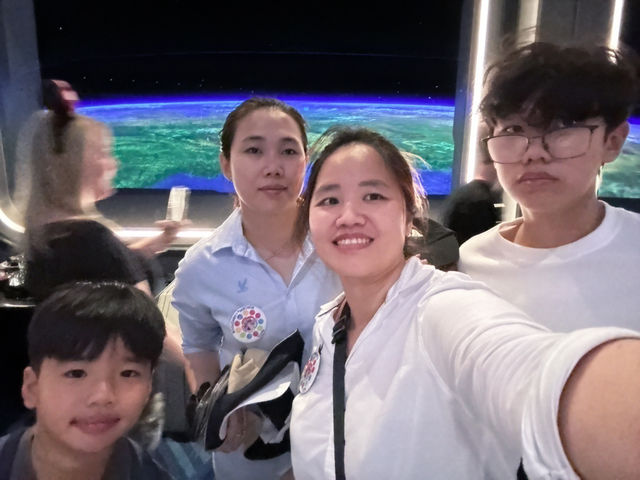 Disney world Epcot space station 220