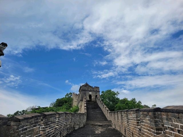 The Scenic Climb West : West Route of the Mutianyu Great Wall