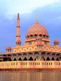 Putra Mosque Malaysia – The Pink Icon of Putrajaya