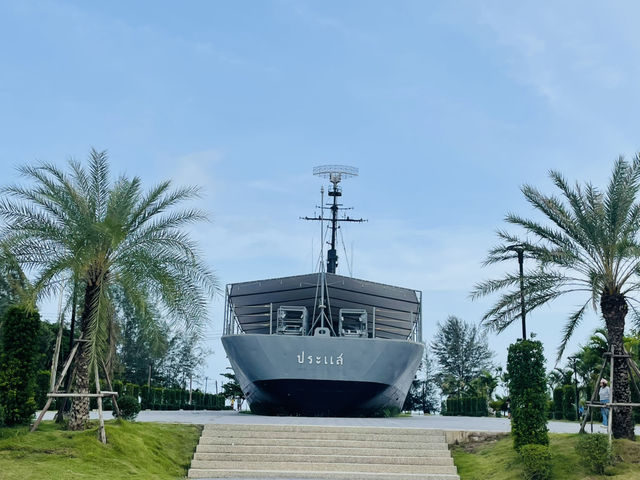 อนุสรณ์เรือรบ