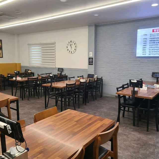 인천 영종도 맛집 - 오래 된 100년 역사가 있는 냉면, 갈비탕 맛집 <오월함흥>