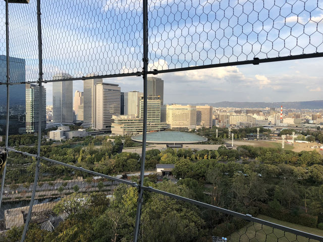 【大阪城公園｜大阪府大阪市 「天下統一を夢見た男の城。いまは市民と旅人の憩いの場に」】