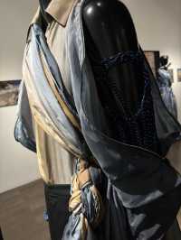六本木ヒルズ東京シティビュー:中里唯馬展「天空を纏う / 砂漠が語る宇宙と巨大ナマズの物語」 