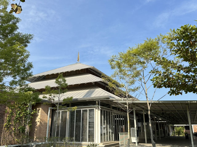 Masjid Cyberjaya 10 – A Modern Space of Faith & Community