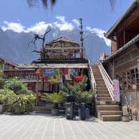 Hiking Tiger Leaping Gorge: An Epic Journey Through One of the World’s Deepest Canyons