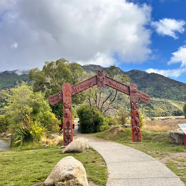 Abel Tasman National Park: Where Golden Beaches Meet Native Forest Abel Tasman National Park: Where Golden Beaches Meet Native Forest