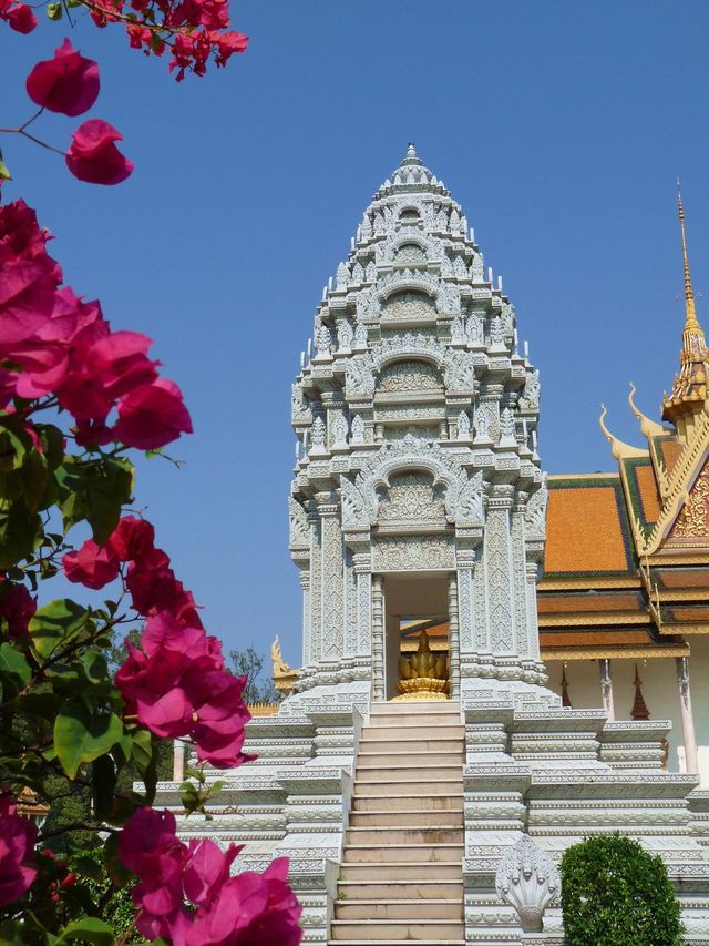 A Stunning Display of Cambodian Culture