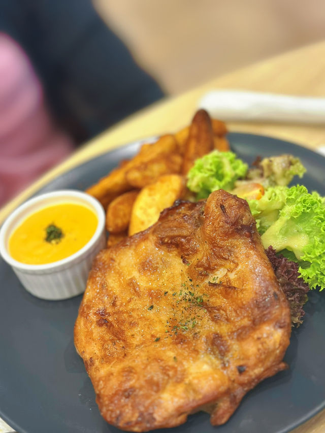 Golden Hour Escape at Little Salty Cafe, Bukit Ampang