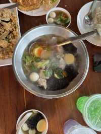ร้านอาหารวิวดีที่อำเภอไทรโยค