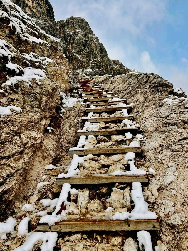 Jade Dragon Snow Mountain Jade Dragon Snow Mountain