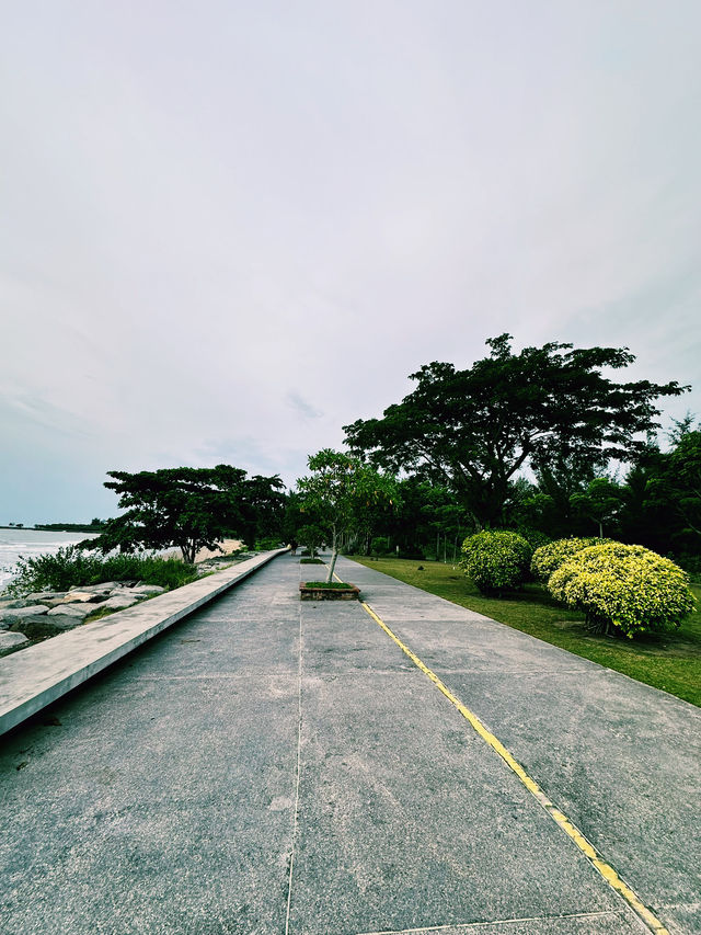 Twilight Strolls at Miri Central Park Twilight Strolls at Miri Central Park