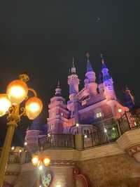 夜晚建築燈海下的人文風景🌃