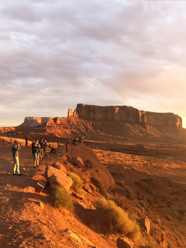 【アメリカ西部🇺🇸】アメリカの大地を駆け抜ける、壮大な自然の旅へ🛻🌅 【アメリカ西部🇺🇸】アメリカの大地を駆け抜ける、壮大な自然の旅へ🛻🌅