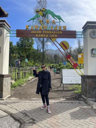 From Ijen's Blue Fire Peak to the Magical De Djawatan Forest!