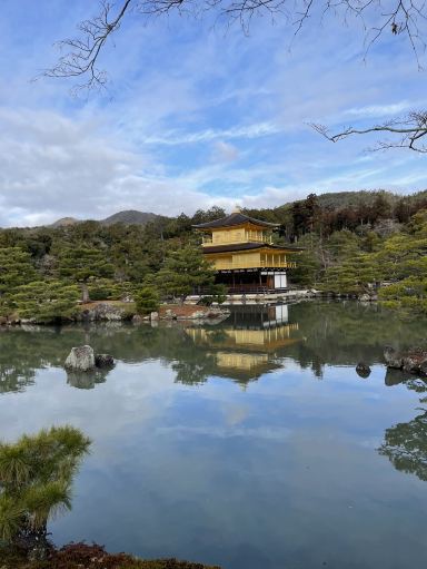 A Glittering Kyoto Classic! The Dreamy Reflection of Kinkaku-ji