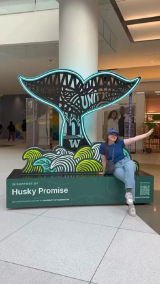 This is one of Seattle’s best FREE spots to watch the 2026 FIFA World Cup⚽️‼️ Pacific Place has transformed into a soccer fan’s dream with 70 ft tall screens, themed beverages to cheer on your favorite teams, and interactive activations at Seattle Soccer House (level 2 in Pacific Place). It’s completely free to go to and it’s one of my favorite spots to watch a match! I’ve already caught 3 separate matches here and I can’t wait to keep coming back throughout the next few weeks! 🌟 70 FT. TALL SCREENS 🌟 GAMES AND FUN INTERACTIVE ELEMENTS 🌟 THEMED DRINKS FOR EACH COUNTRY 🌟 PLENTY OF SEATING AND VIEWING AREAS 🌟 LOCATED IN DOWNTOWN SEATTLE I’ll be sharing more of my favorite spots to watch the 2026 FIFA World Cup in Seattle, so make sure to follow + comment where you want to see next!🤩🏟️ #fifaworldcup #fwc26 #seattle #worldcup #2026worldcup#bestplacestowatchfootball 
