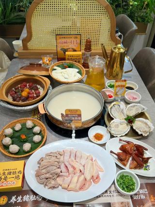 順德公非遺豬肚雞，由湯到煲仔飯全部好正