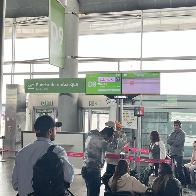 Biggest airport in Colombia 