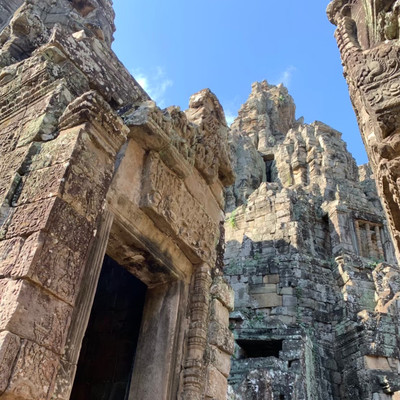 カンボジア/シェムリアップ】巨大な四面仏が圧巻！世界遺産の