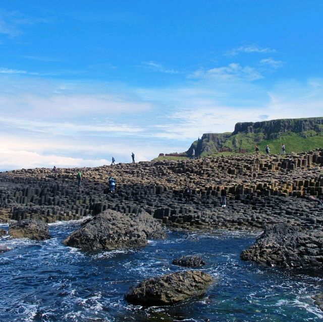 <巨人的戰鬥之路 - 巨人堤道 (Giant's Causeway)>