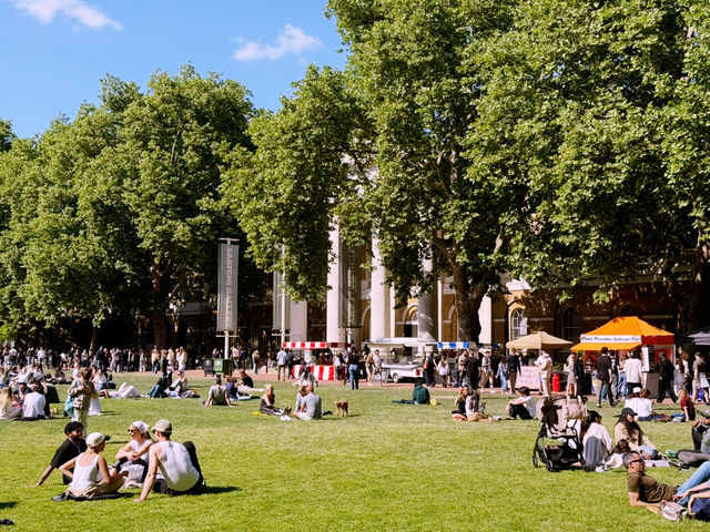 City Walk at Duke of York Square, London