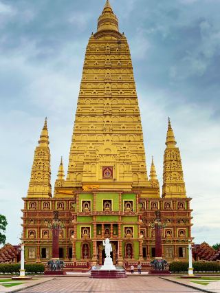 One of the most beautiful temples in South of Thailand 