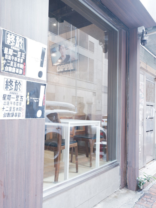𖤣尖沙咀Cafe𖤥𖤥邪惡的火炙芝士排骨  