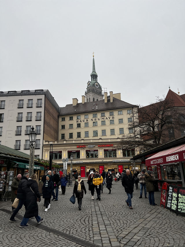 München: Where History Meets Gemütlichkeit 🇩🇪✨