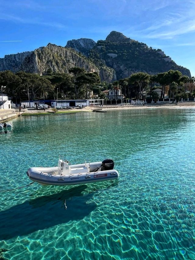 ☀️ Summer in Sicily: Palermo, Mondello & the Sparkling Sicilian Sea 🌊 ☀️ Summer in Sicily: Palermo, Mondello & the Sparkling Sicilian Sea 🌊
