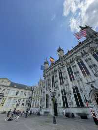 🏰 Bruges: Canals, Chocolate & Charm