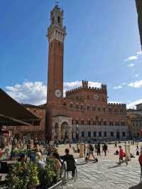 Sunny Fall Escape🍁