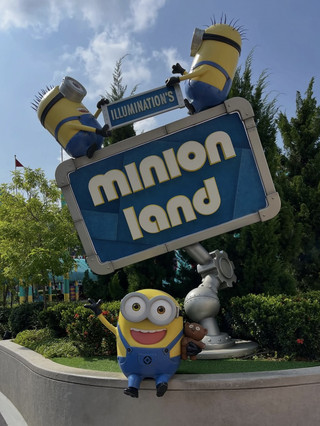 One Day at Universal Studios Singapore: Rides, Shows & Movie Magic 🎢🎬✨