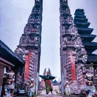 Temple Hopping In Bali!