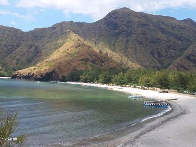 Beach Camping at Anawangin Cove!🇵🇭