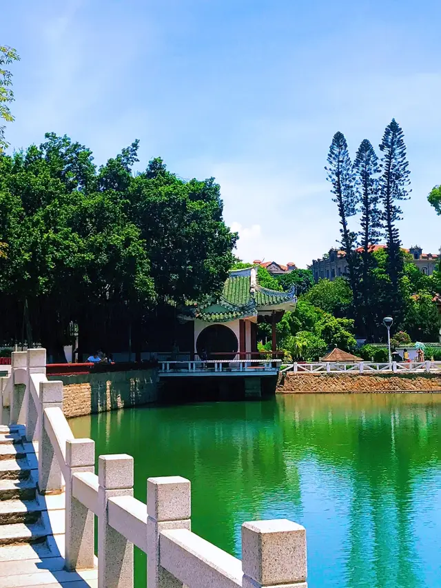 園在海上，海在園中：菽莊花園