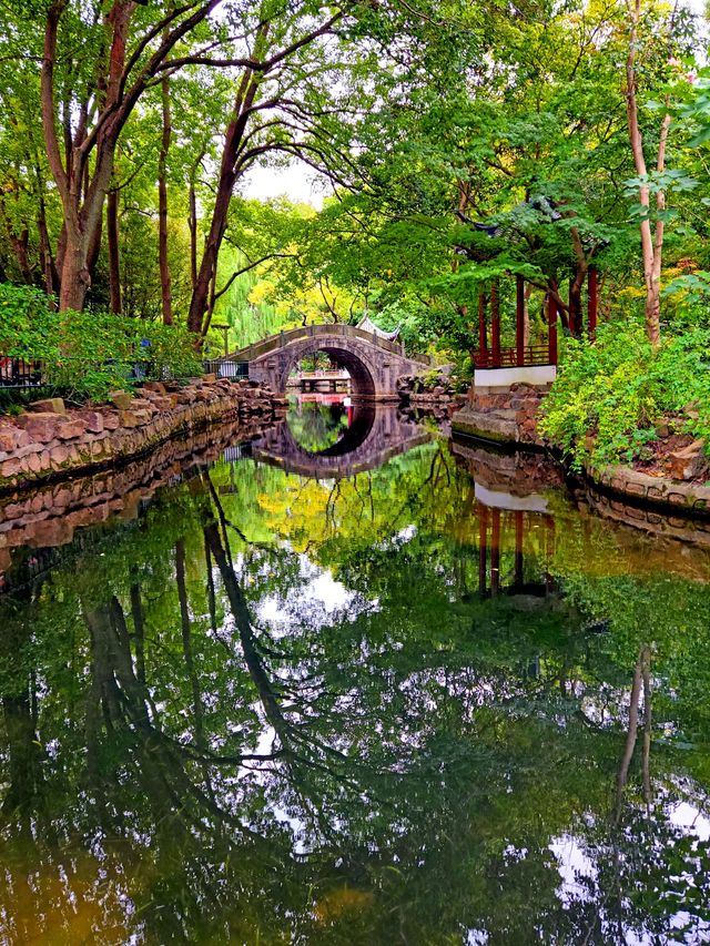 古鐘園，惠南鎮上的一處仿古園林