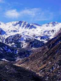 四月的雪在四姑娘山沉醉