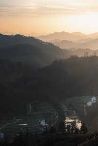皖南版千里江山圖，飄在雲端的古村