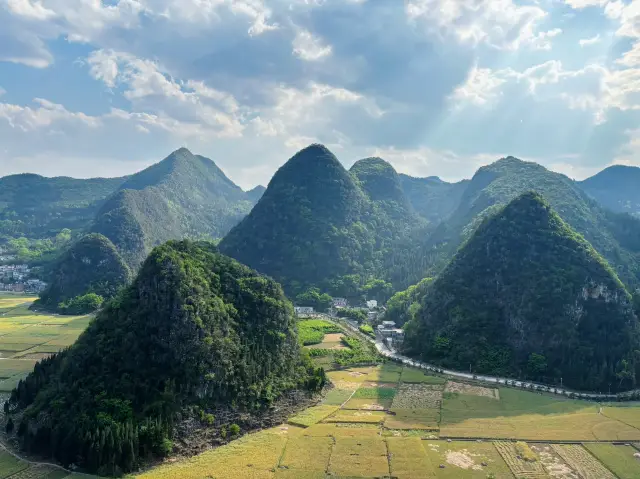 Xingyi Wanfenglin Scenic Area