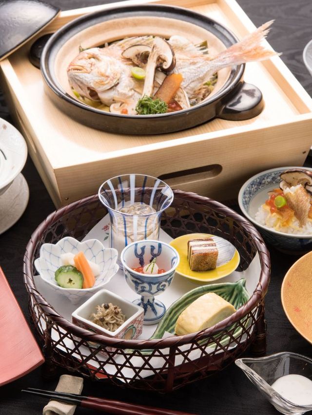 🏨✨ Discover Atami's Hidden Gem: Auberge Suzukane 🌿🛏️