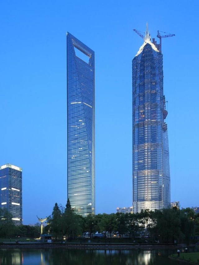 🌟 Shanghai Sleepover: Riverside Luxury & Views 🌟